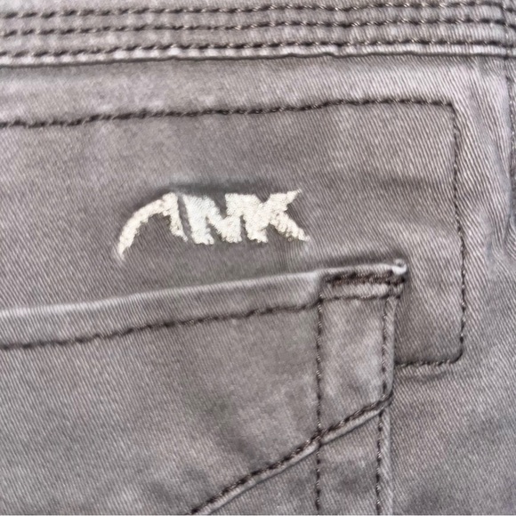 Mountain Khakis also khaki In color. B1054 - Picture 3 of 4